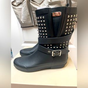 Burberry boots
